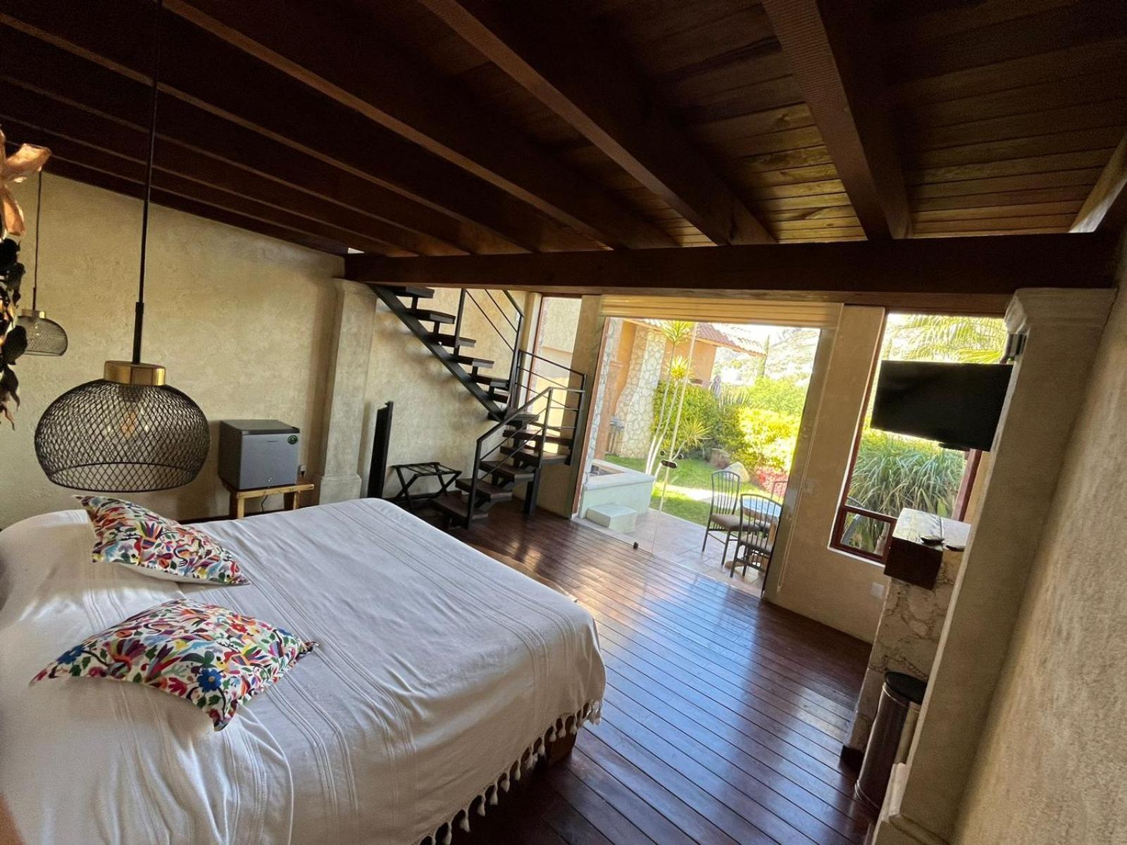 Zidada Hotel And Chalets Bernal Extérieur photo